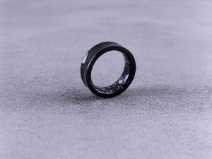 Modern black smart ring used for HRV and sleep tracking